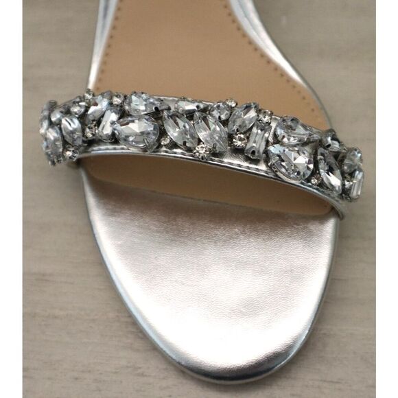 Jewel Badgley Mischka Women's Sz 8.5 Silver Dash Embellished Heel Sandals - Picture 4 of 16
